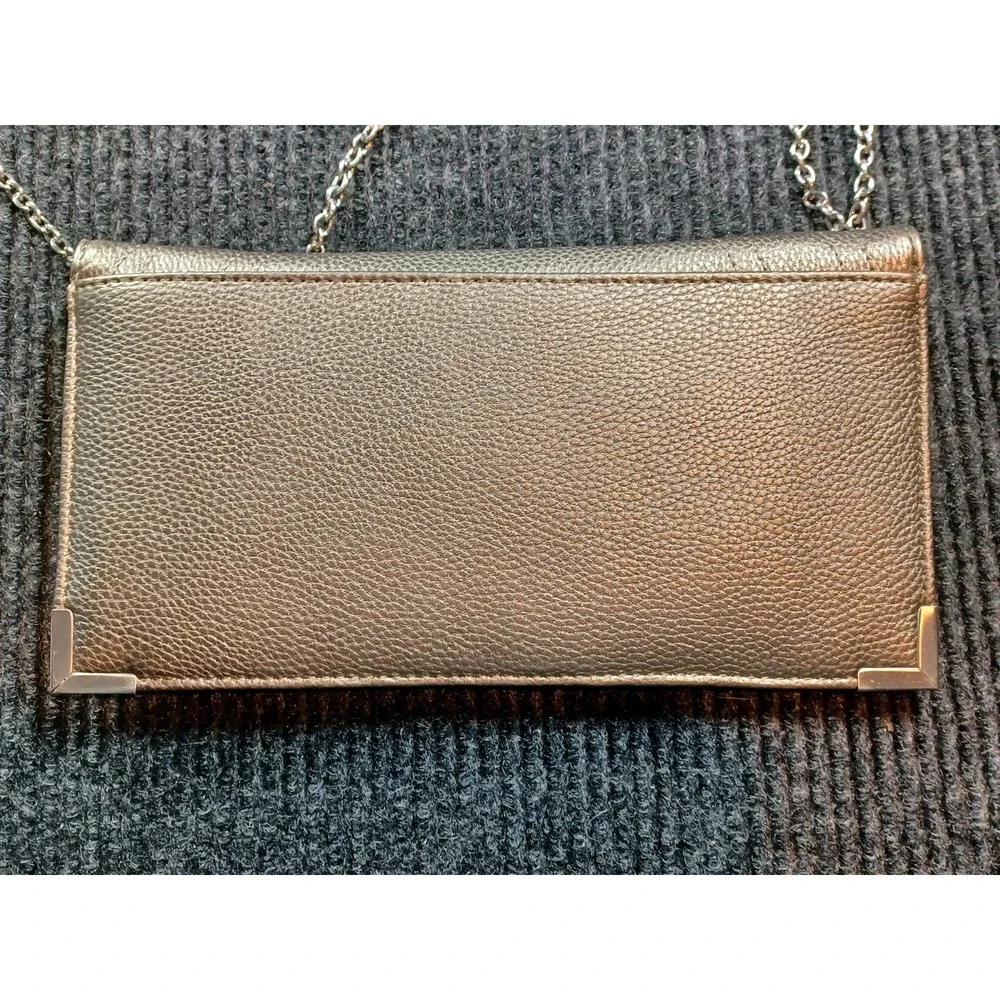 Silpada Elegant Metallic Chain Clutch Crossbody, removable chain, purple‎ lining